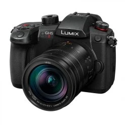 PANASONIC LUMIX GH5 II + Objectif Leica DG Vario Elmar 12-60mm F/2.8-4...
